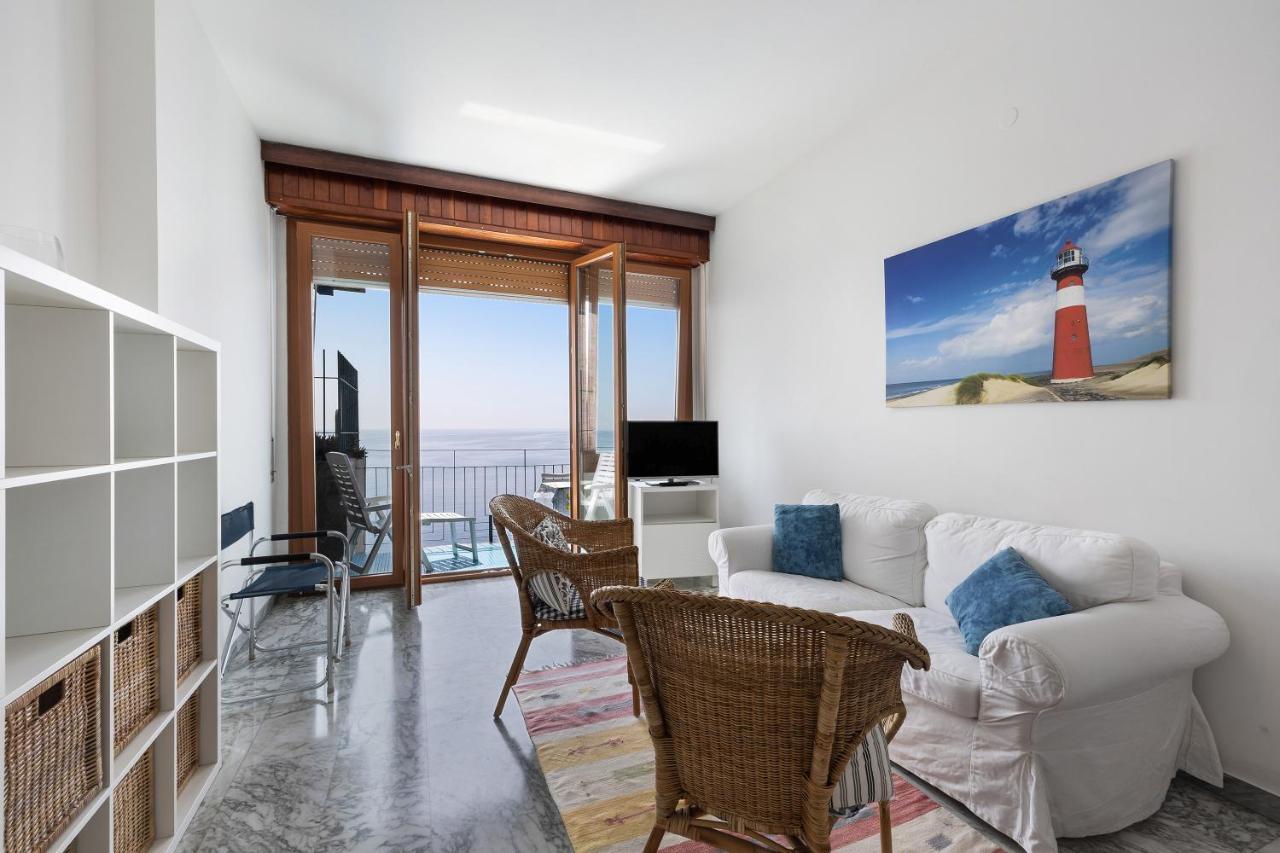 Appartamento Stupenda Vista Mare Bergeggi Exterior foto